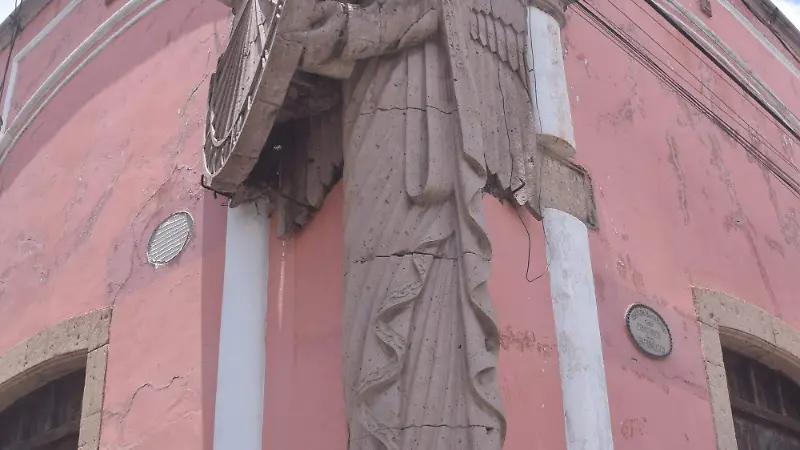 f carmona reloj barrio arriba